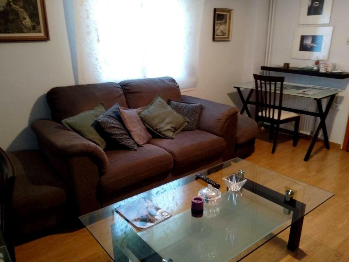 Awesome Home 3' From Metro เอเธนส์ ภายนอก รูปภาพ