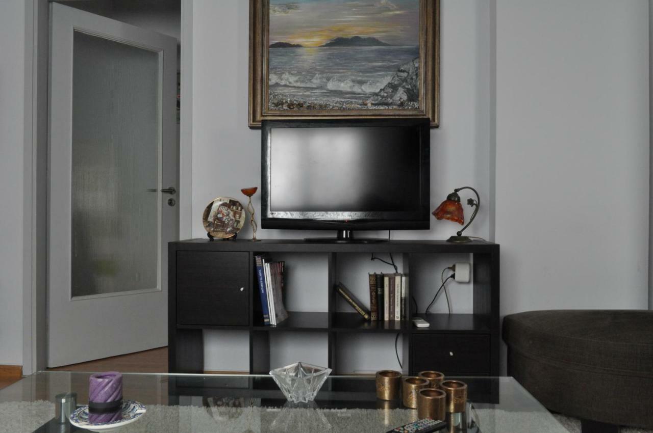 Awesome Home 3' From Metro เอเธนส์ ภายนอก รูปภาพ