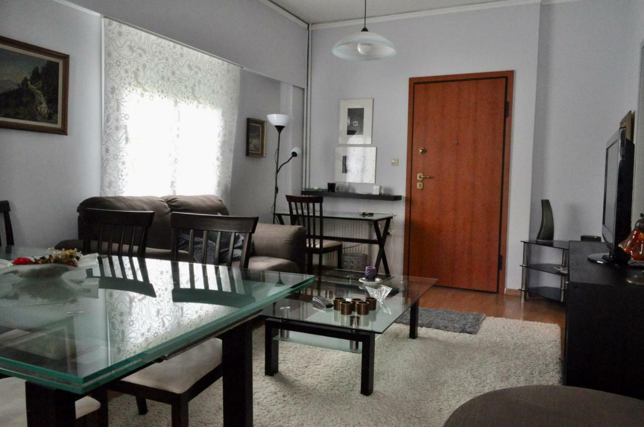 Awesome Home 3' From Metro เอเธนส์ ภายนอก รูปภาพ