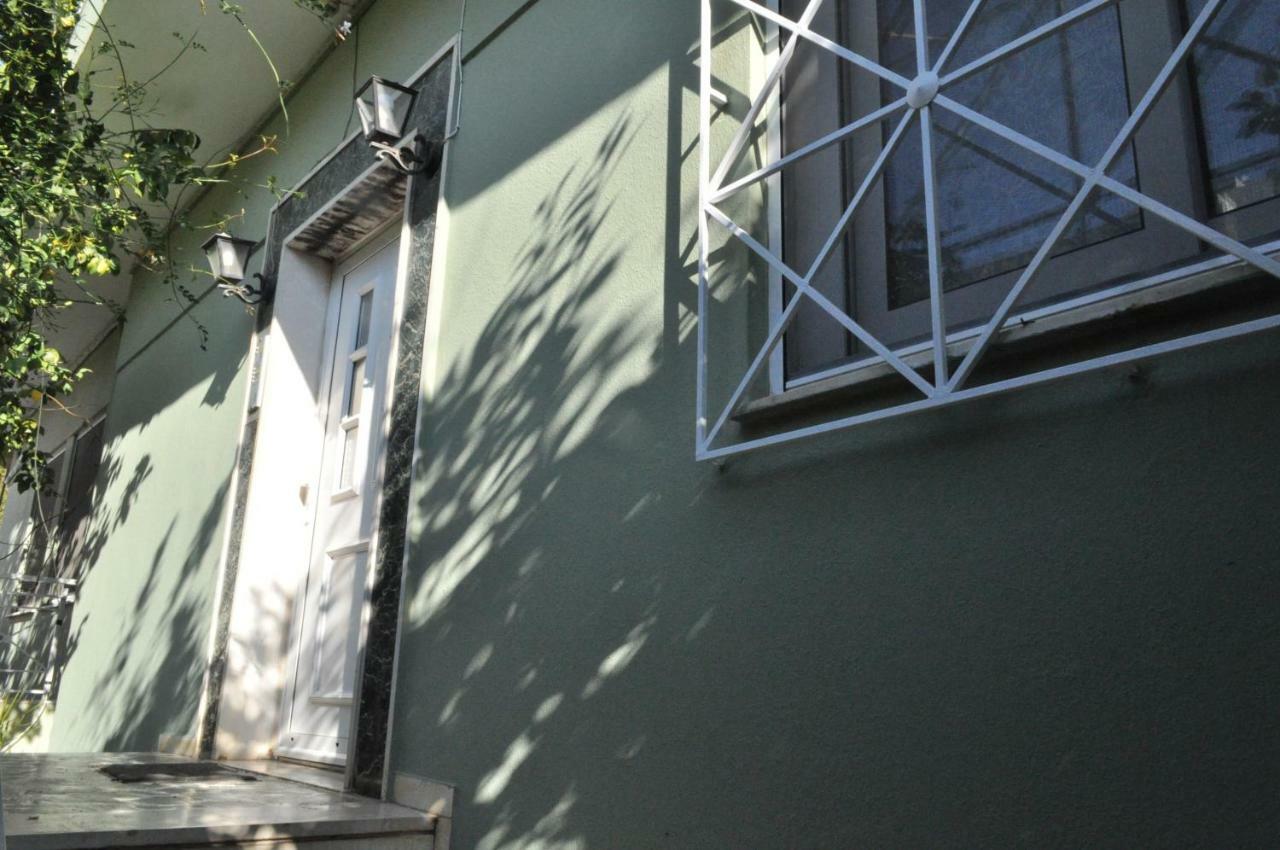 Awesome Home 3' From Metro เอเธนส์ ภายนอก รูปภาพ